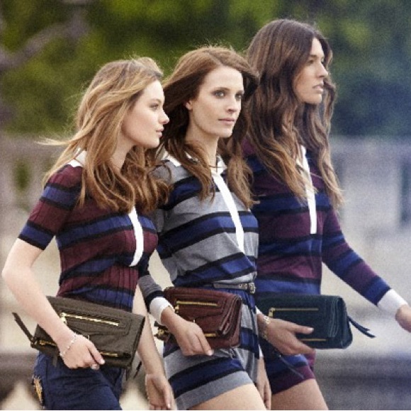 Louis Vuitton Bleu Infini Monogram Empreinte Leather Petillante Clutch - Picture 3 of 15